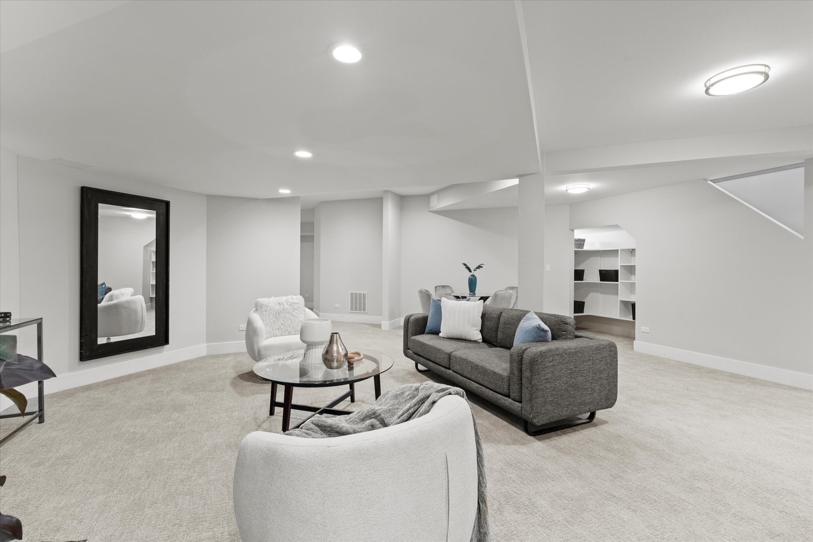 1912 Midwest Club Parkway, Oak Brook, IL 60523