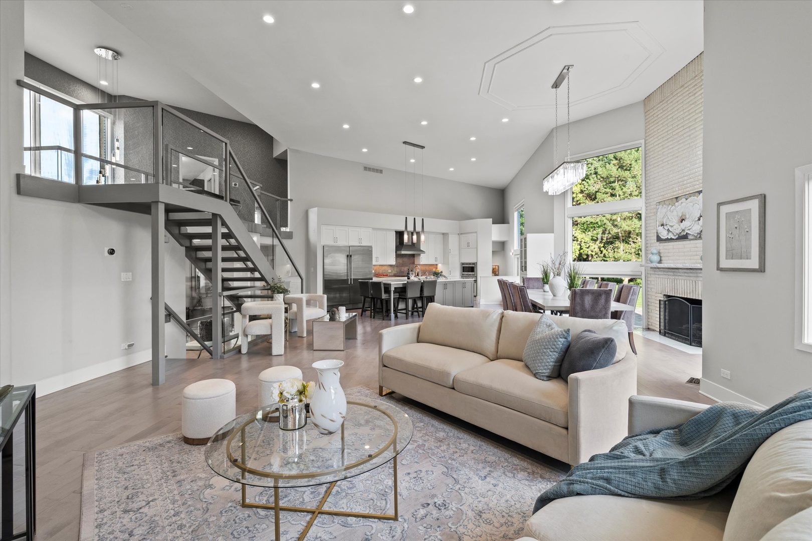 1912 Midwest Club Parkway, Oak Brook, IL 60523