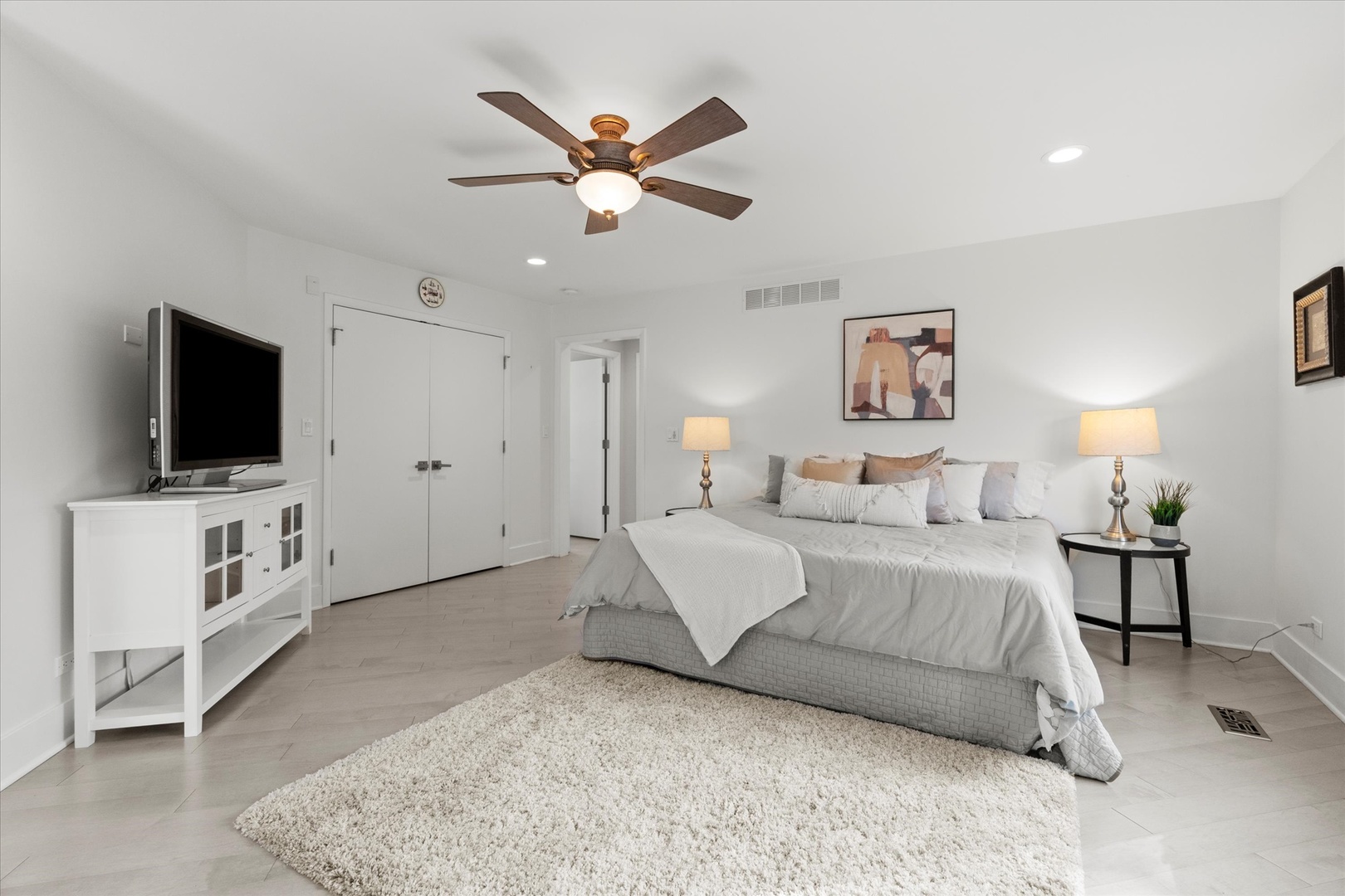 1912 Midwest Club Parkway, Oak Brook, IL 60523