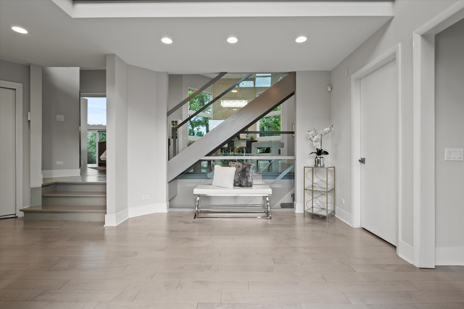 1912 Midwest Club Parkway, Oak Brook, IL 60523