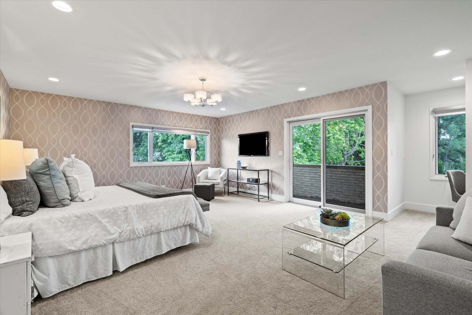 1912 Midwest Club Parkway, Oak Brook, IL 60523