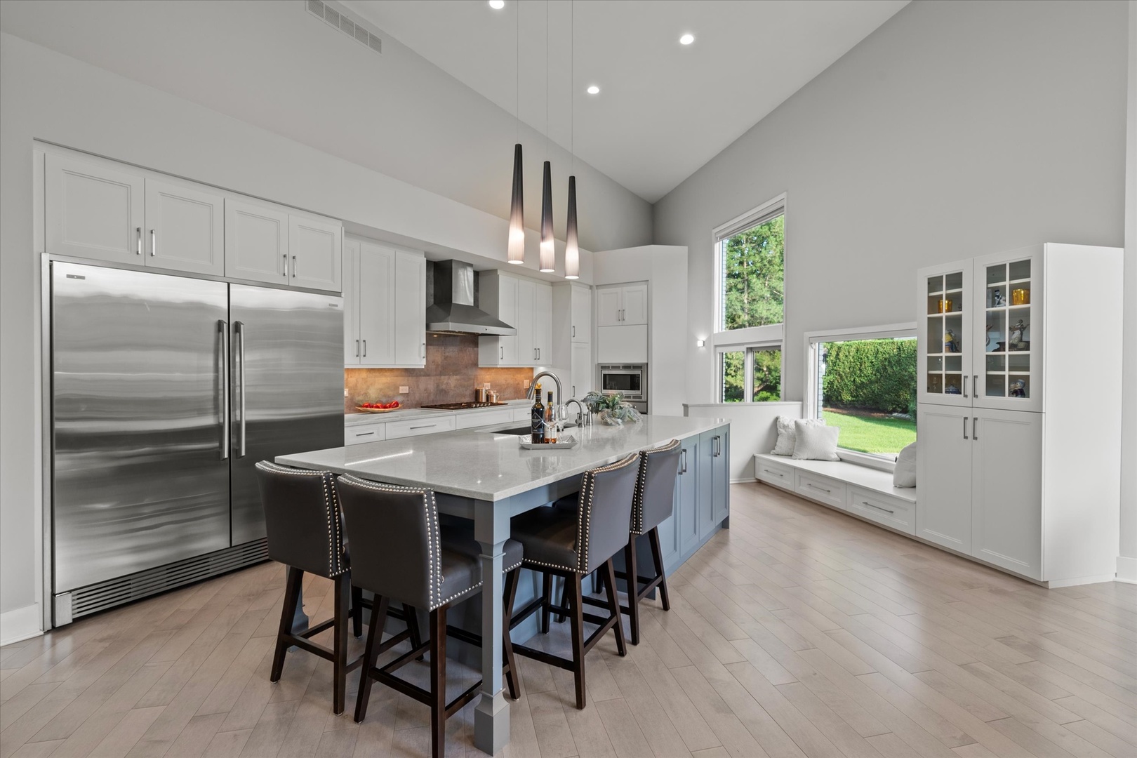 1912 Midwest Club Parkway, Oak Brook, IL 60523