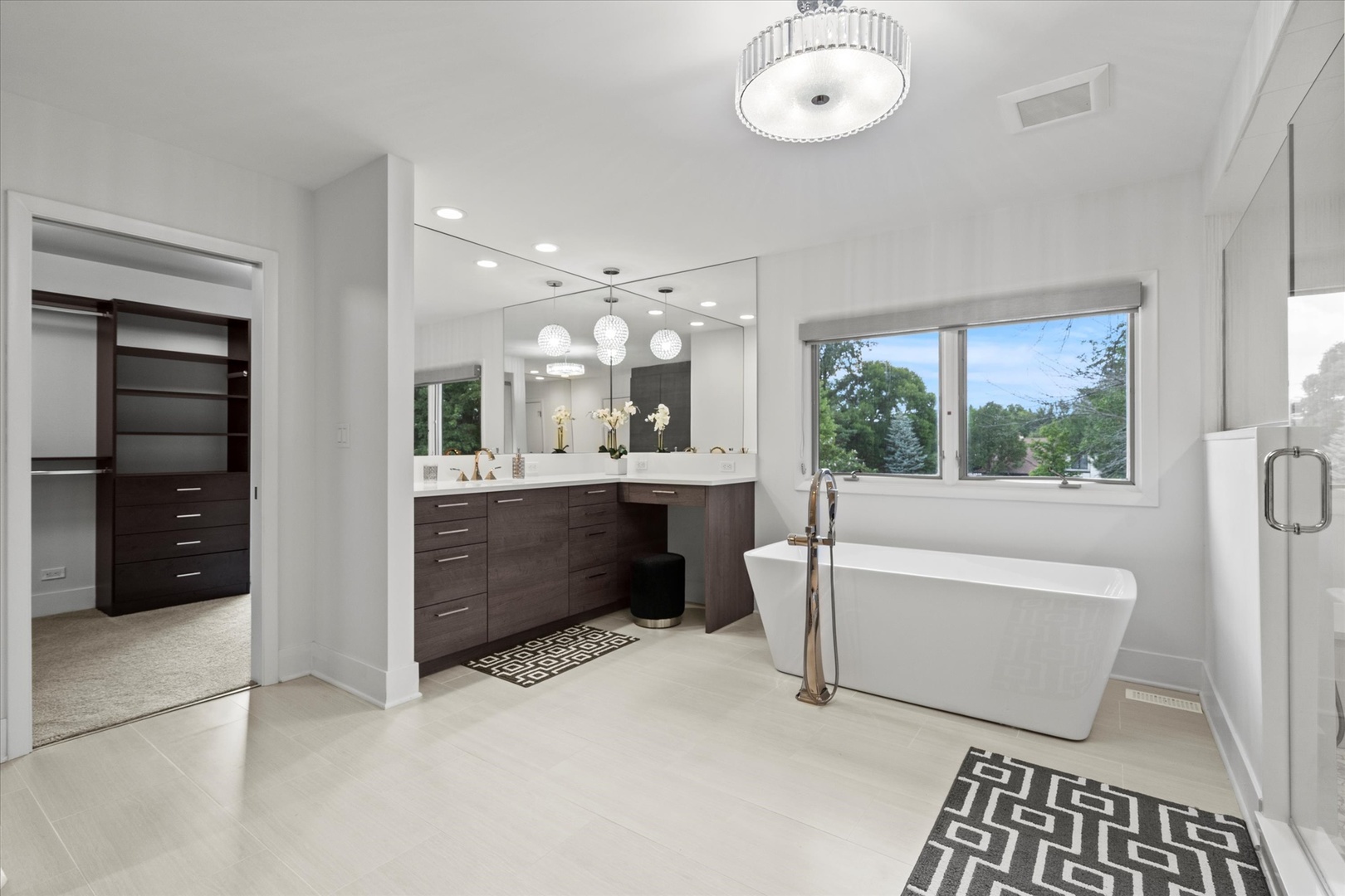 1912 Midwest Club Parkway, Oak Brook, IL 60523