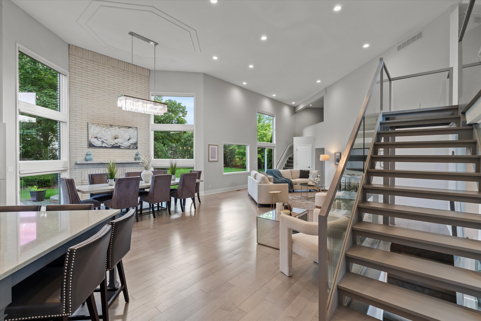 1912 Midwest Club Parkway, Oak Brook, IL 60523