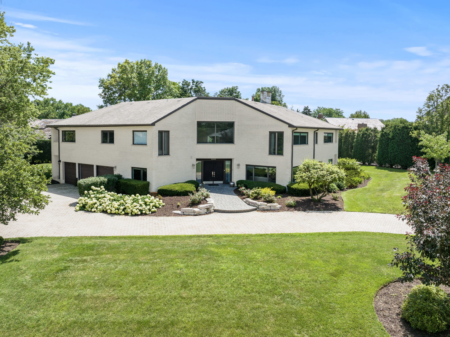 1912 Midwest Club Parkway, Oak Brook, IL 60523