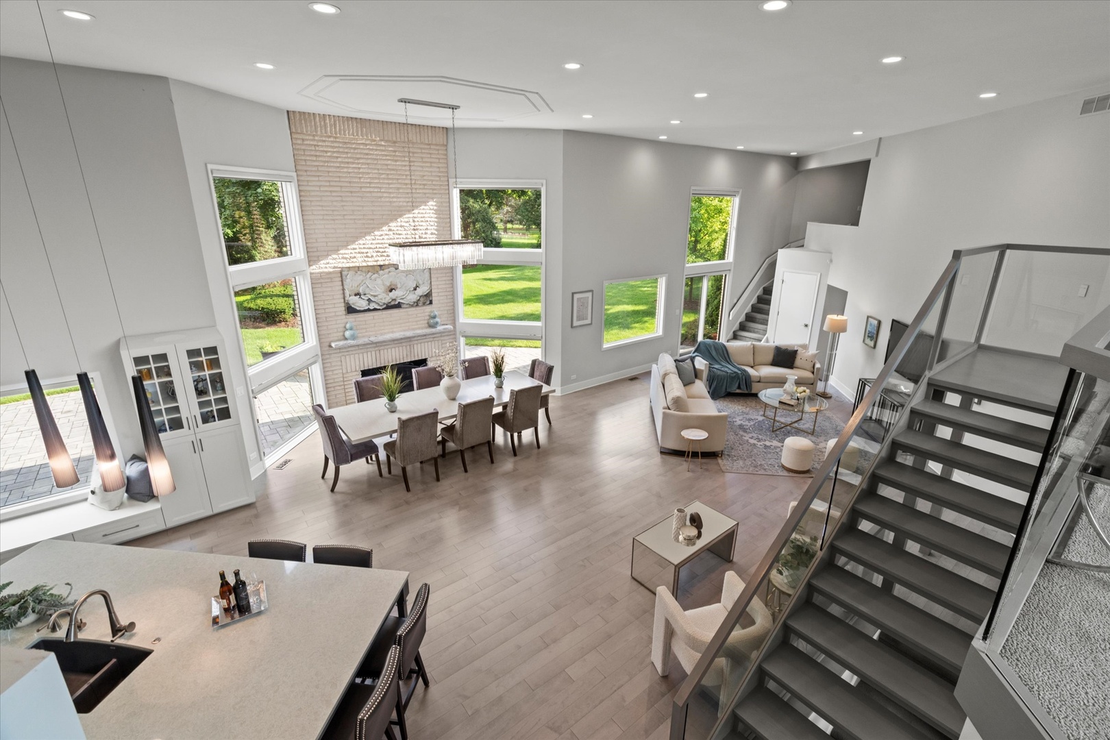 1912 Midwest Club Parkway, Oak Brook, IL 60523