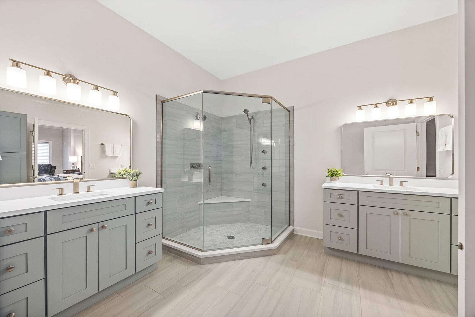 4929 FOREST Avenue #2E, Downers Grove, IL 60515