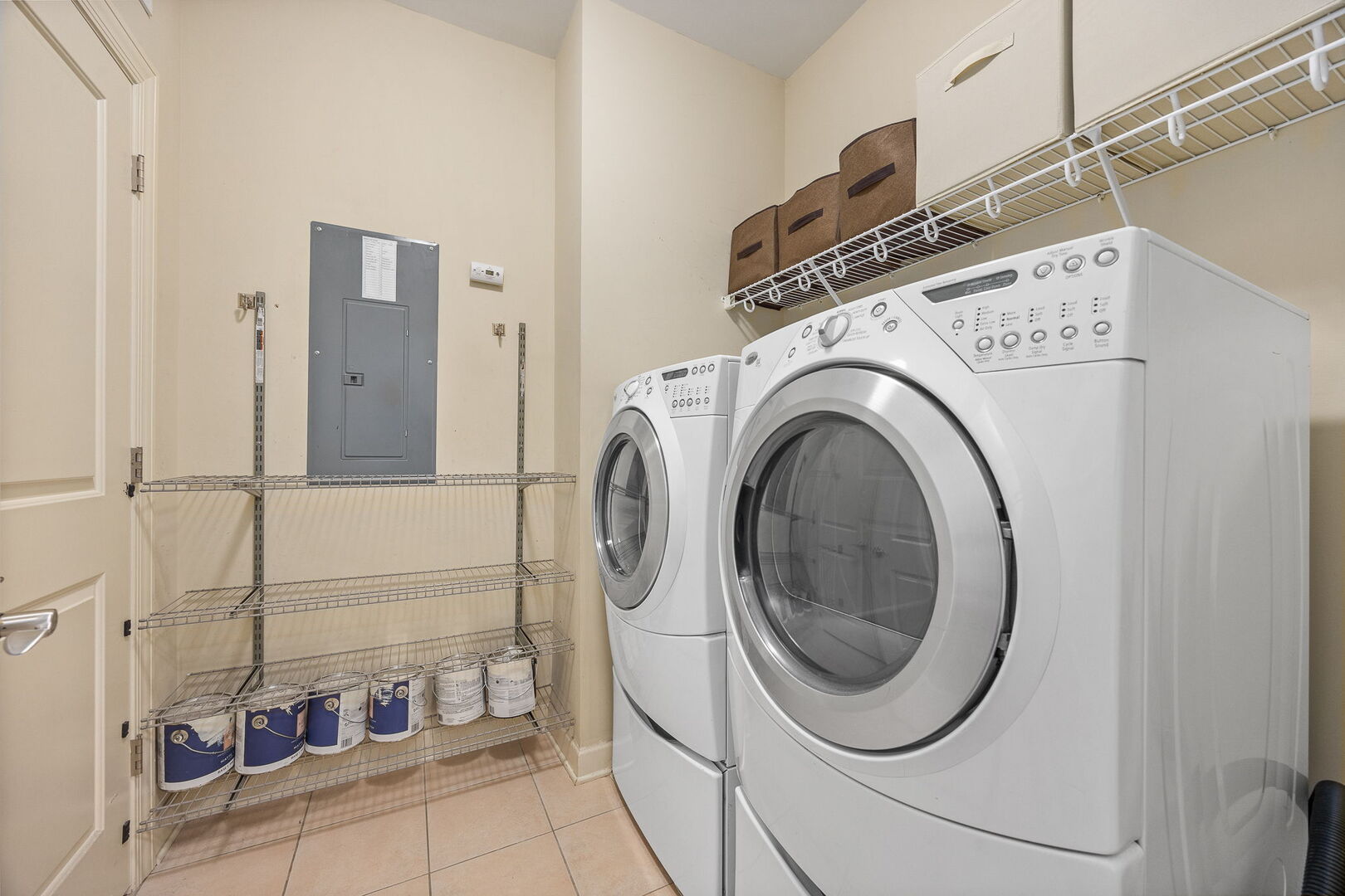 4929 FOREST Avenue #2E, Downers Grove, IL 60515