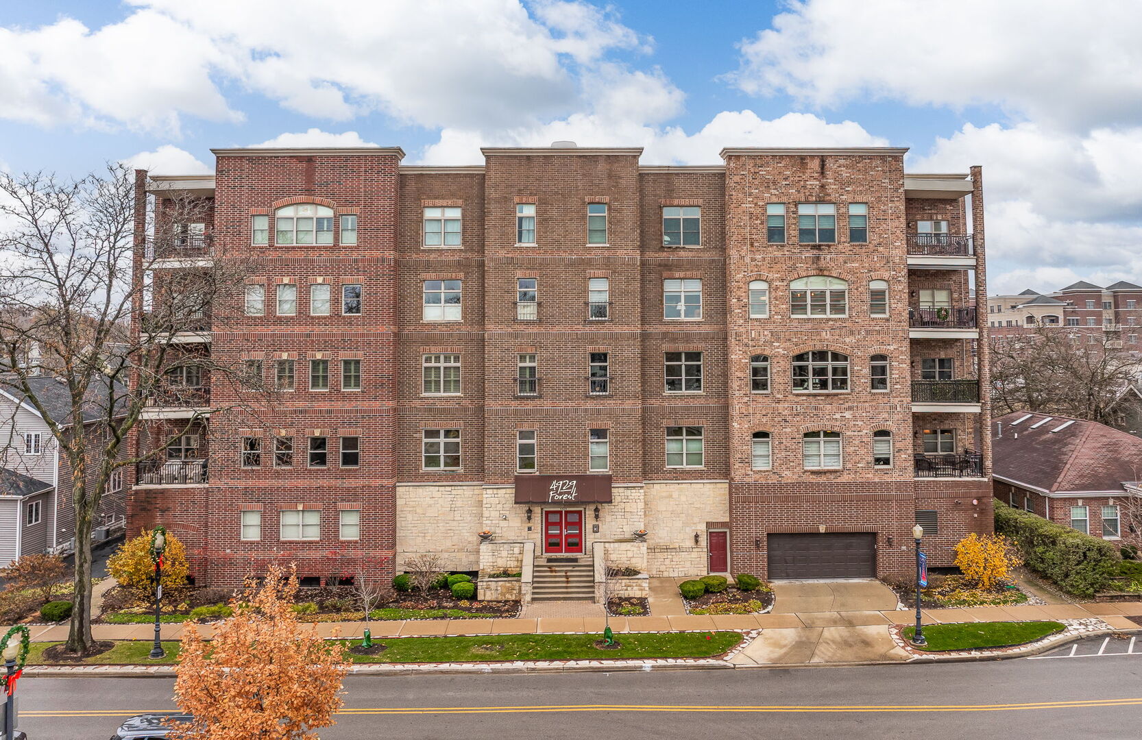 4929 FOREST Avenue #2E, Downers Grove, IL 60515