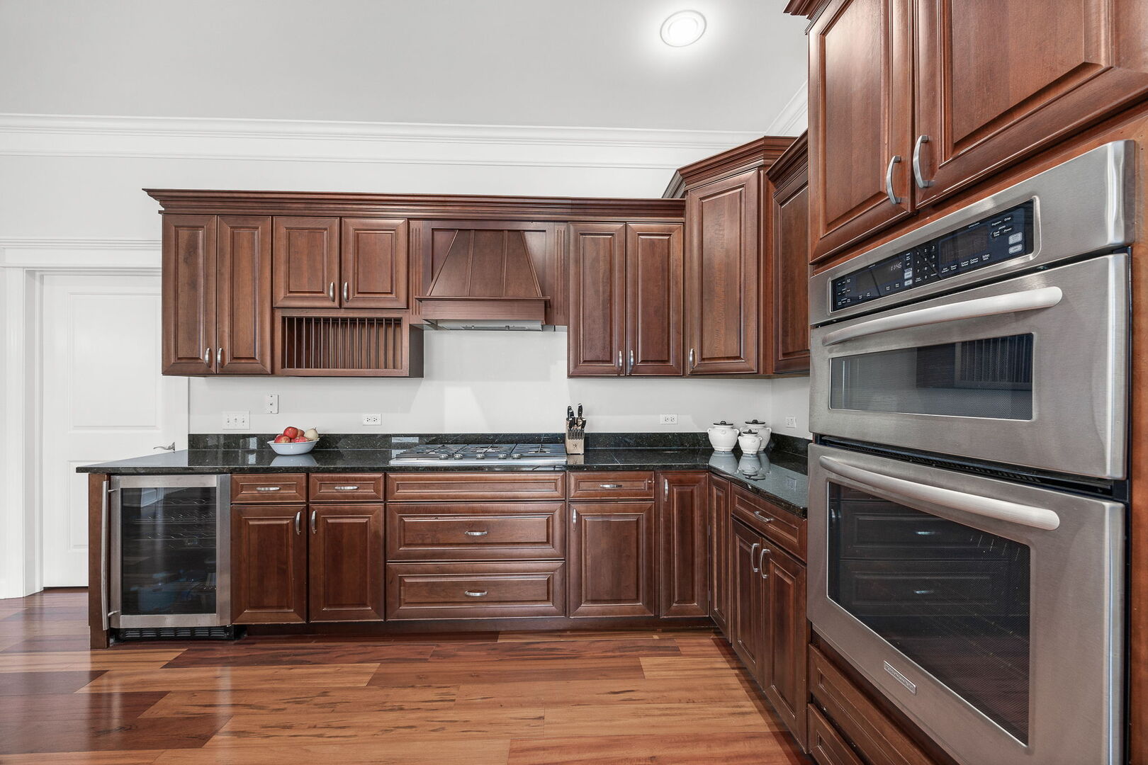 4929 FOREST Avenue #2E, Downers Grove, IL 60515