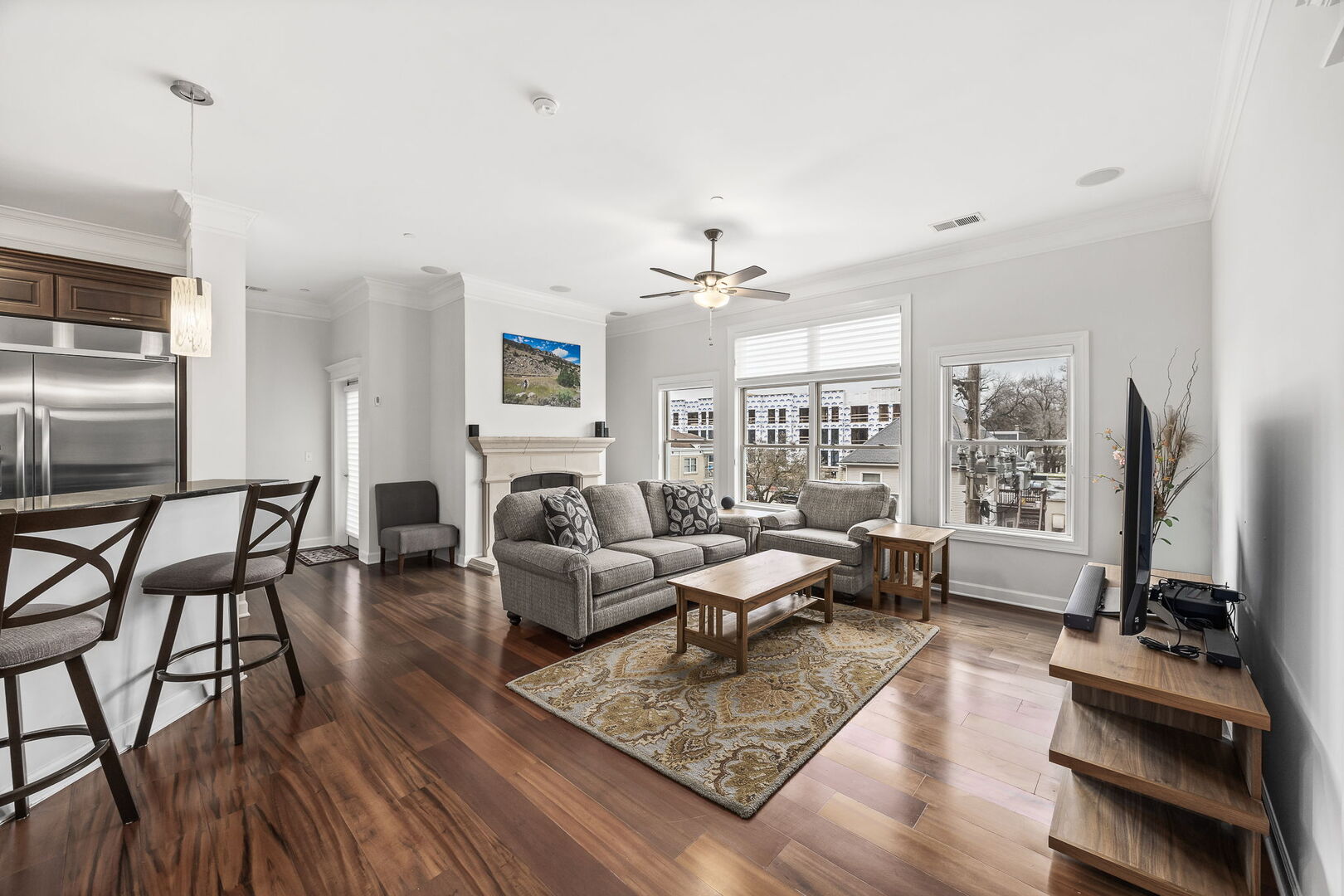 4929 FOREST Avenue #2E, Downers Grove, IL 60515