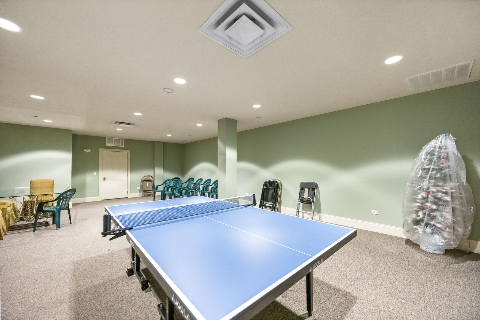 4929 FOREST Avenue #2E, Downers Grove, IL 60515