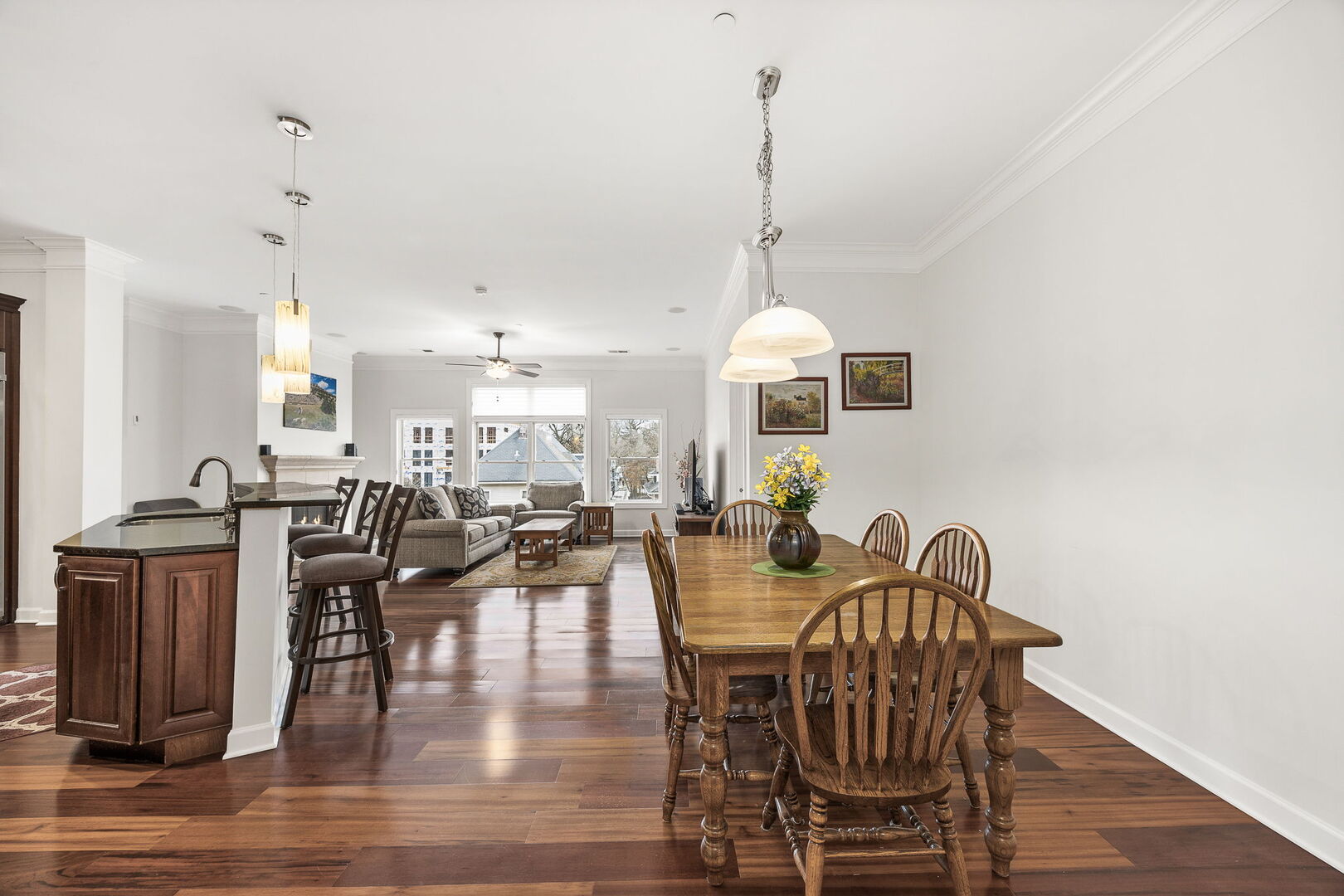 4929 FOREST Avenue #2E, Downers Grove, IL 60515