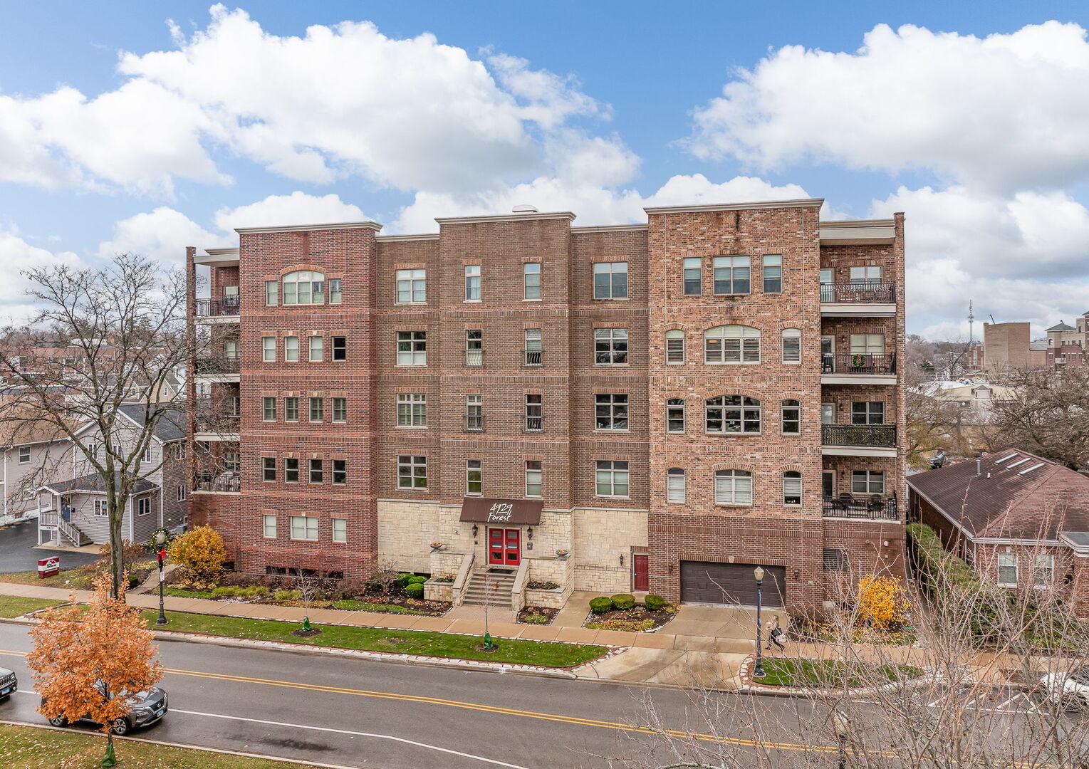 4929 FOREST Avenue #2E, Downers Grove, IL 60515