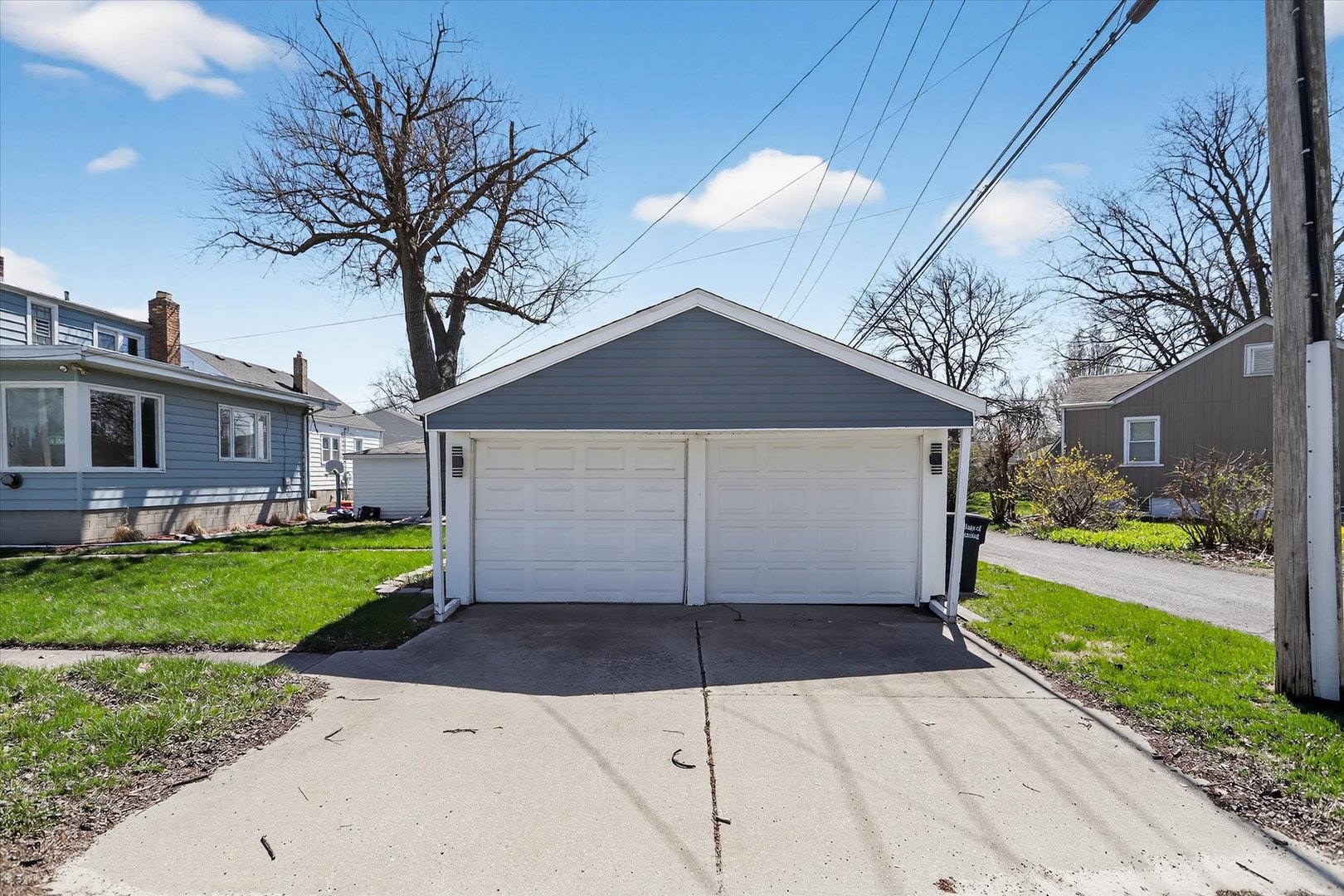 18504 Wentworth Avenue, Lansing, IL 60438