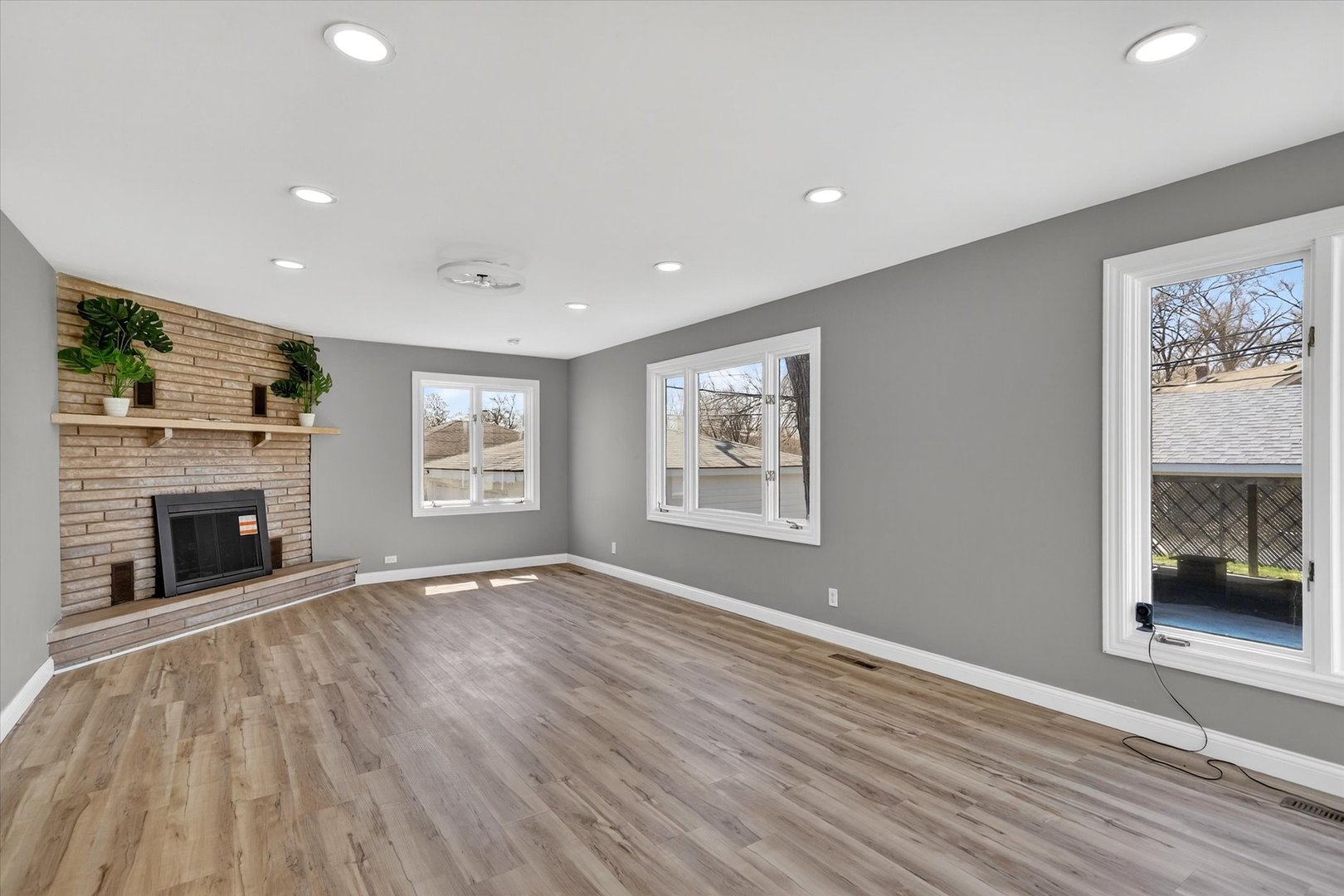 18504 Wentworth Avenue, Lansing, IL 60438