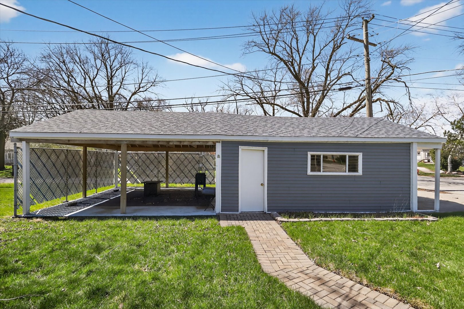 18504 Wentworth Avenue, Lansing, IL 60438