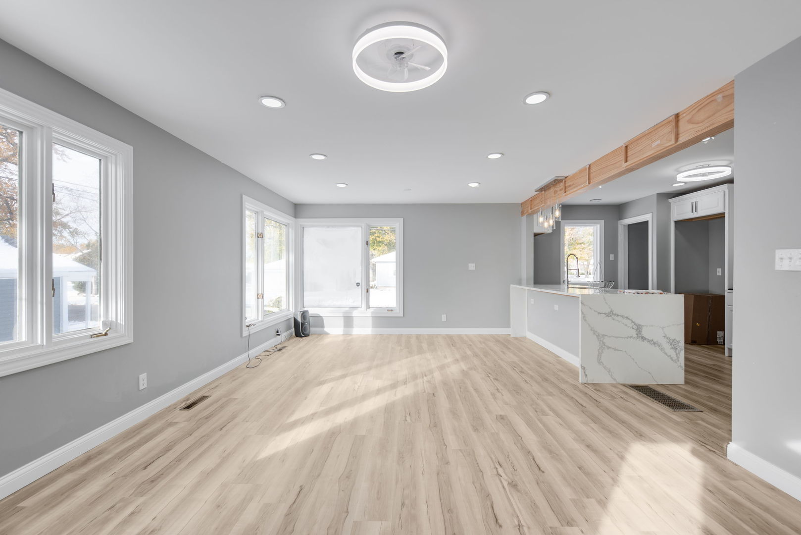 18504 Wentworth Avenue, Lansing, IL 60438