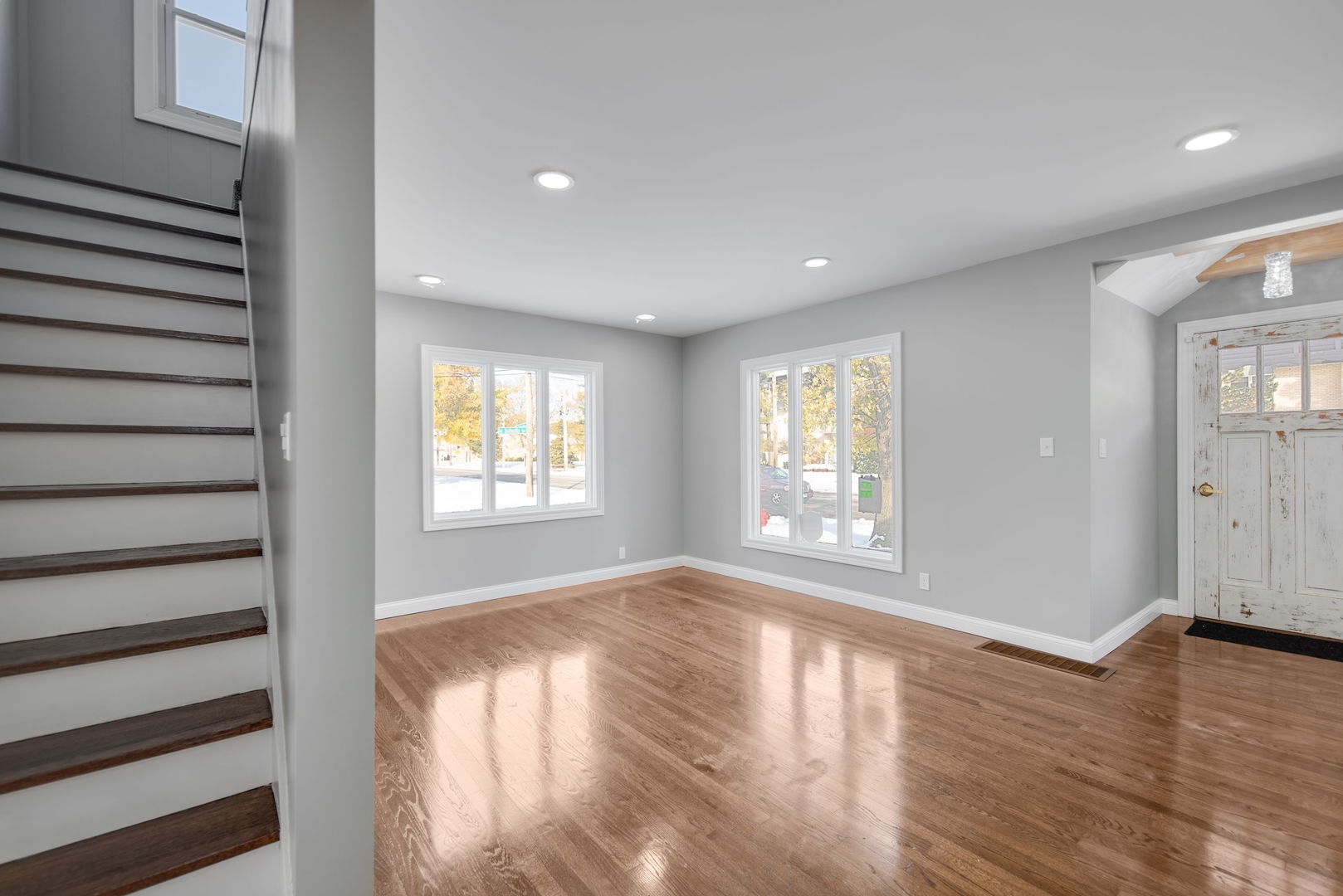 18504 Wentworth Avenue, Lansing, IL 60438