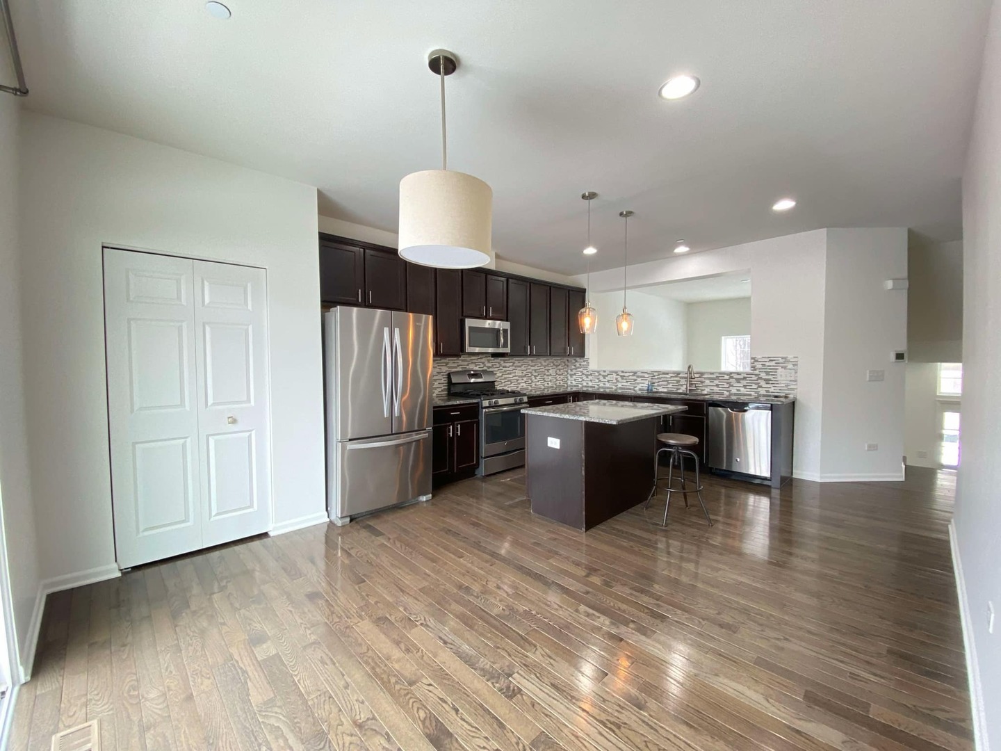 2891 Henley Lane #2891, Naperville, IL 60540