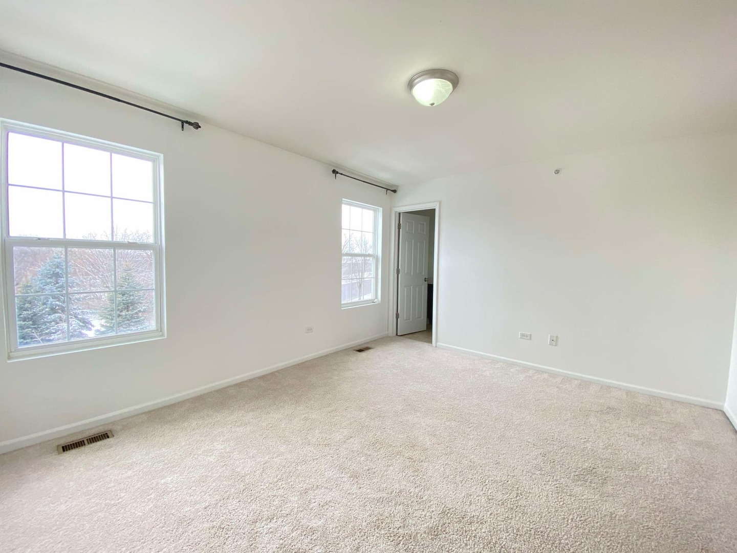 2891 Henley Lane #2891, Naperville, IL 60540