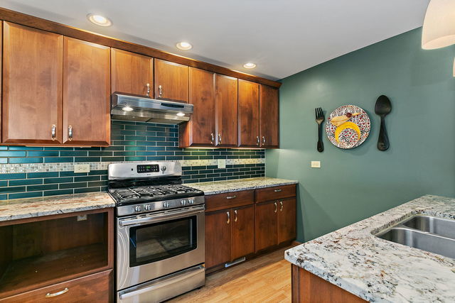 1871 Fox Run Drive #A, Elk Grove Village, IL 60007