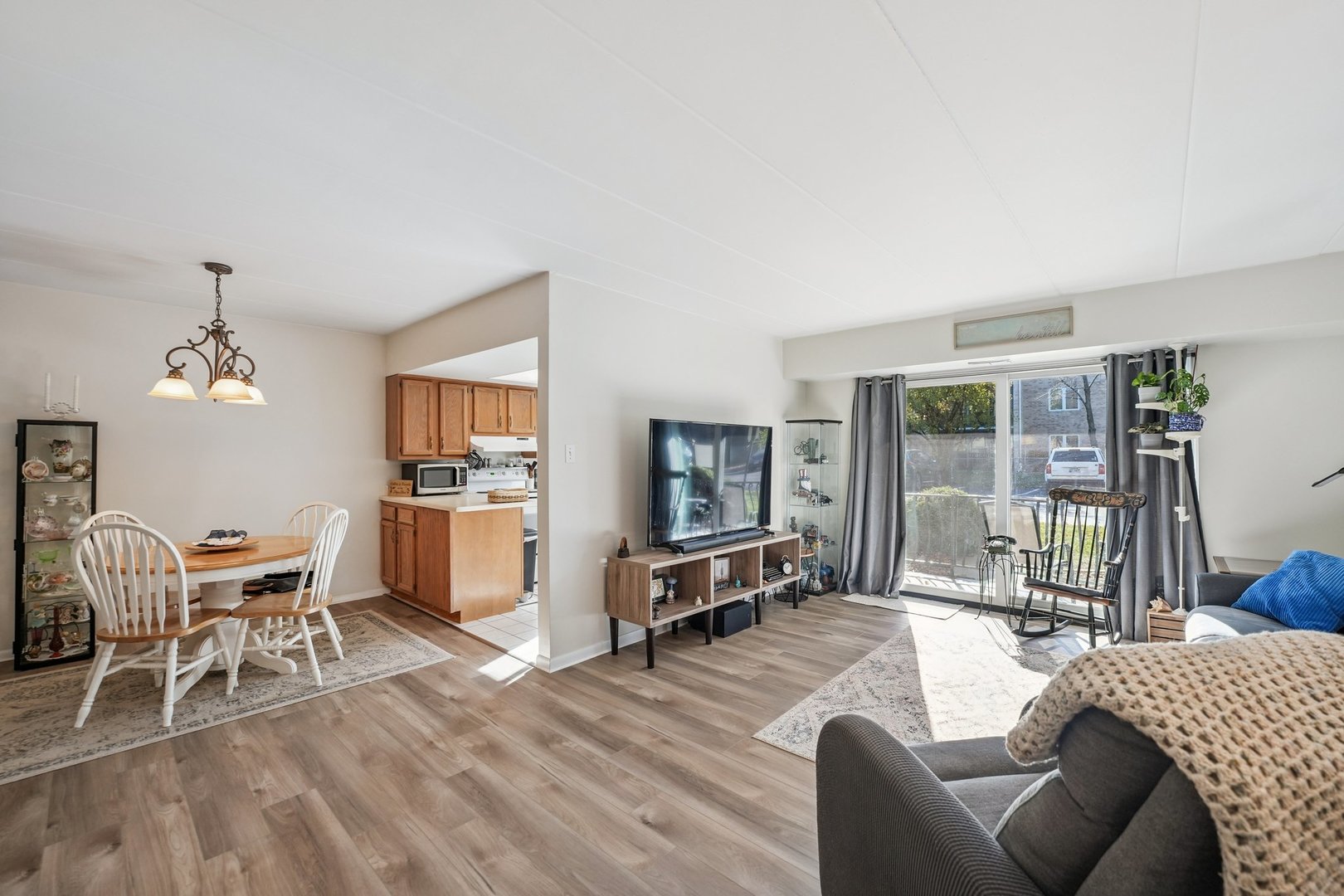 4955 134th Place #1B, Crestwood, IL 60418