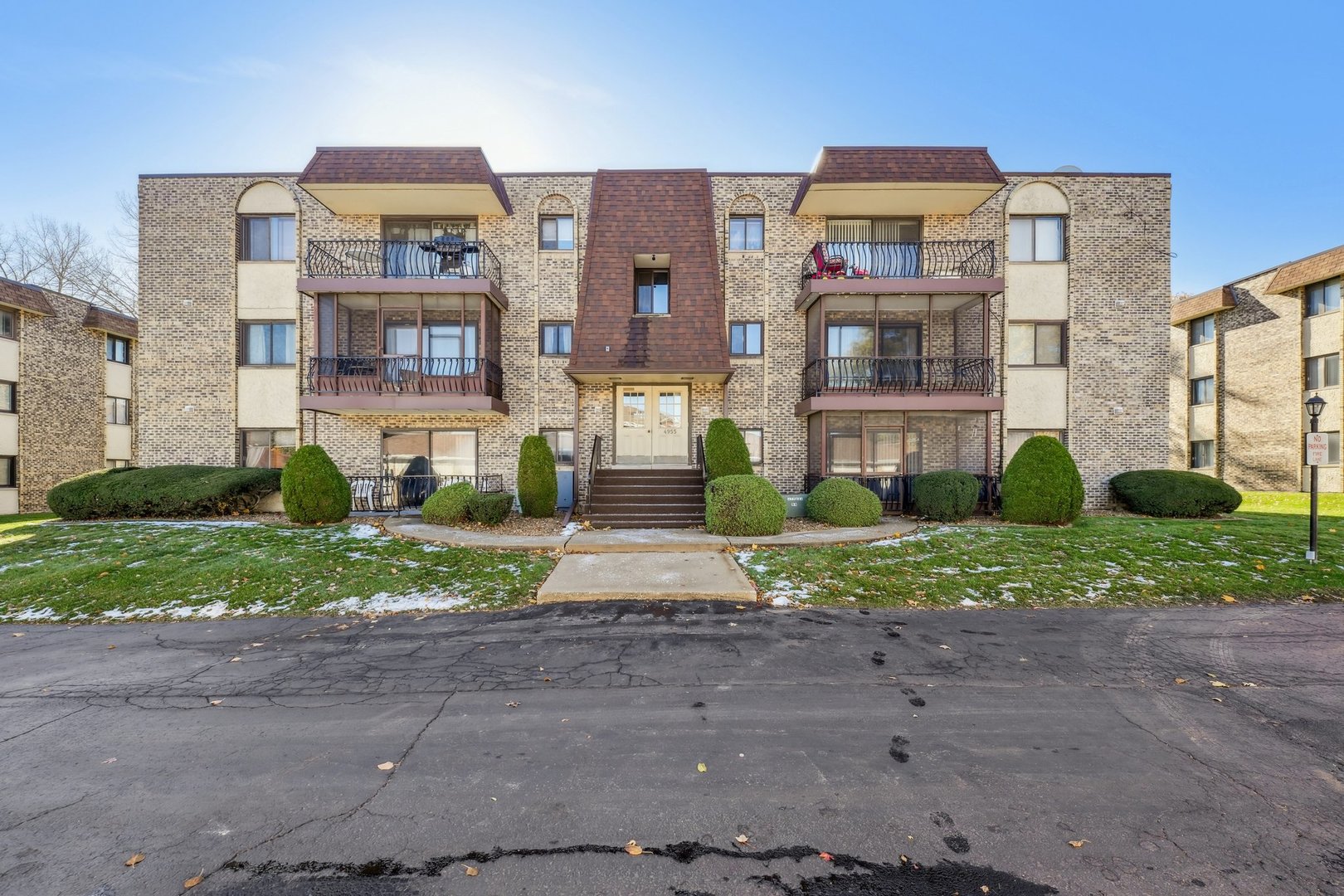 4955 134th Place #1B, Crestwood, IL 60418