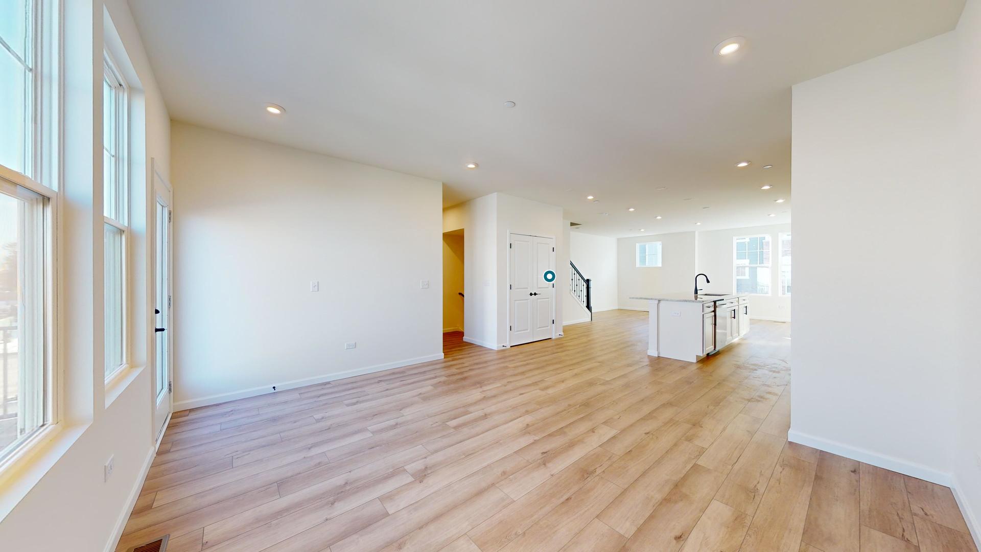 134 Yorktown Court, Libertyville, IL 60048