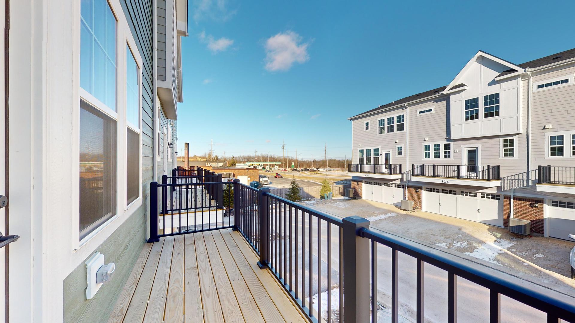 134 Yorktown Court, Libertyville, IL 60048