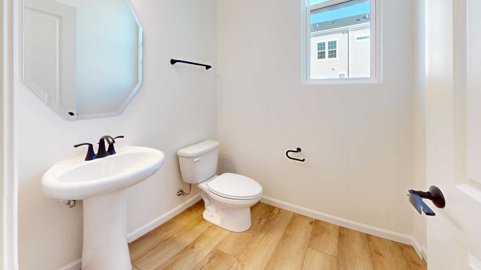 134 Yorktown Court, Libertyville, IL 60048