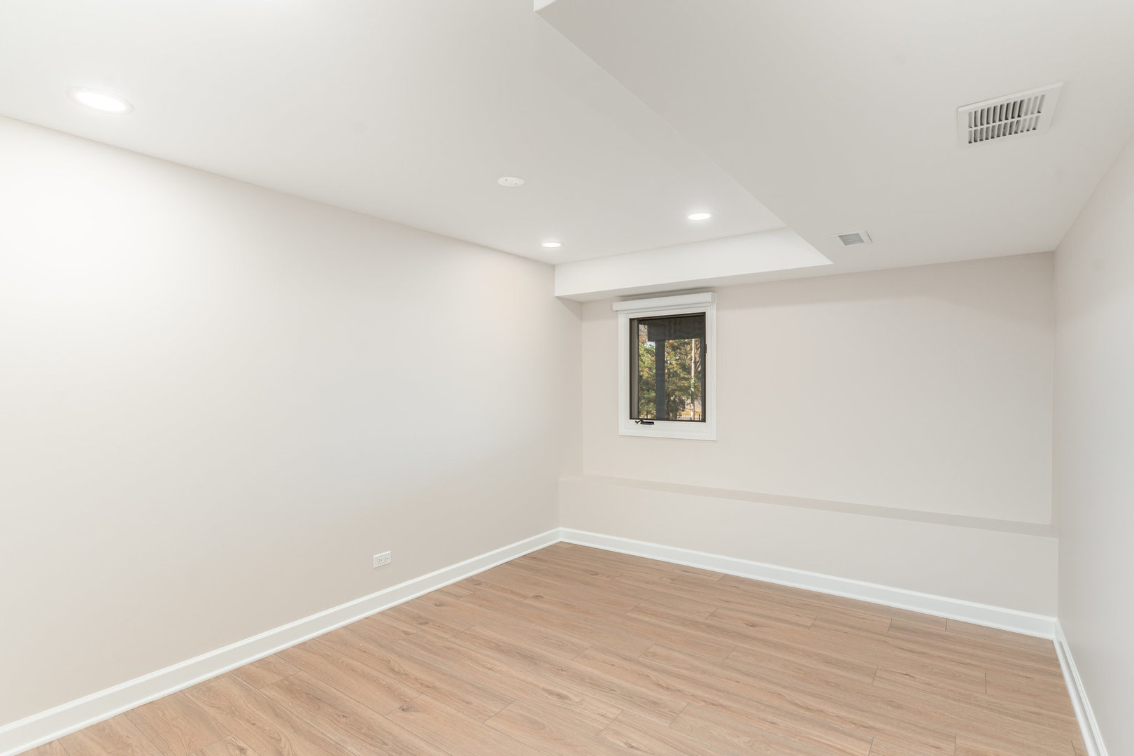 841 Turnbridge Circle, Naperville, IL 60540