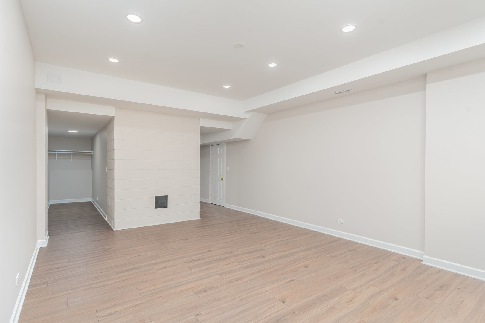 841 Turnbridge Circle, Naperville, IL 60540