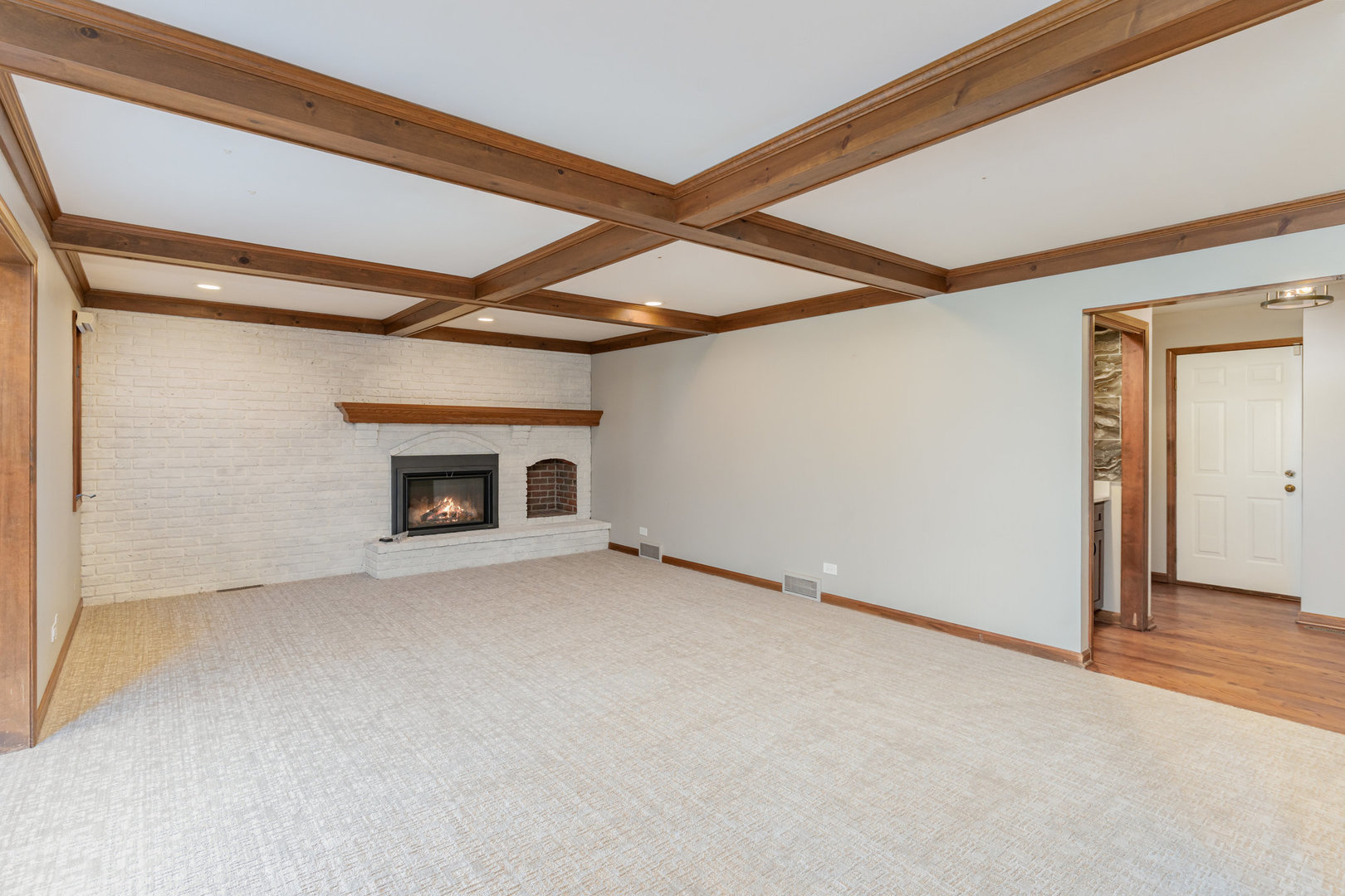 841 Turnbridge Circle, Naperville, IL 60540