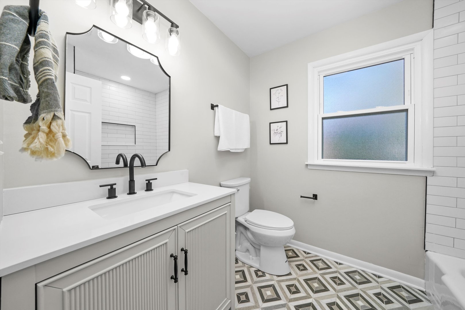 1404 S Birch Drive, Mount Prospect, IL 60056