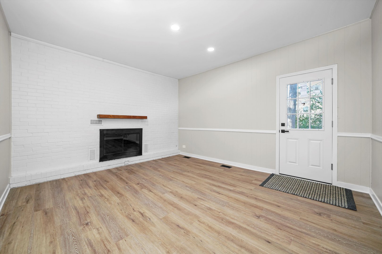 1404 S Birch Drive, Mount Prospect, IL 60056