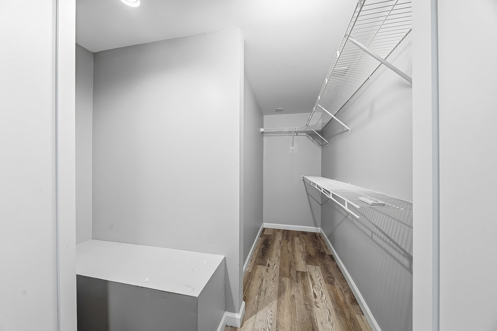 3837 W 95th Street, Evergreen Park, IL 60805