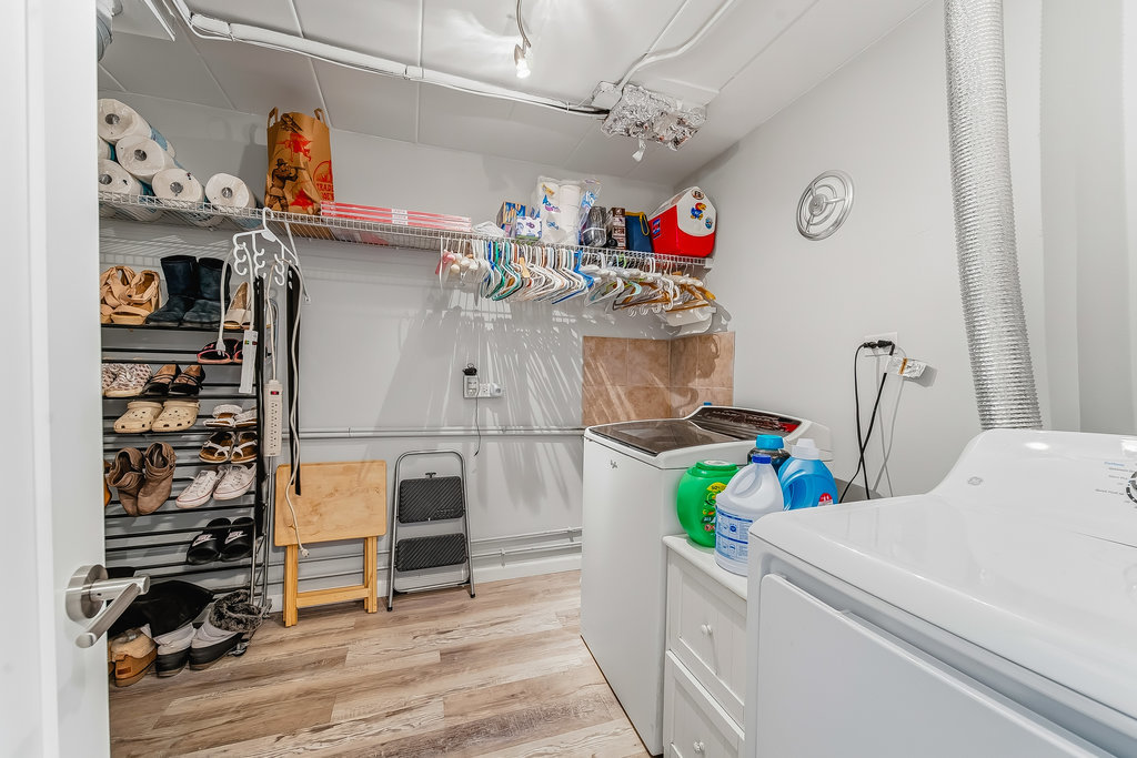 3837 W 95th Street, Evergreen Park, IL 60805