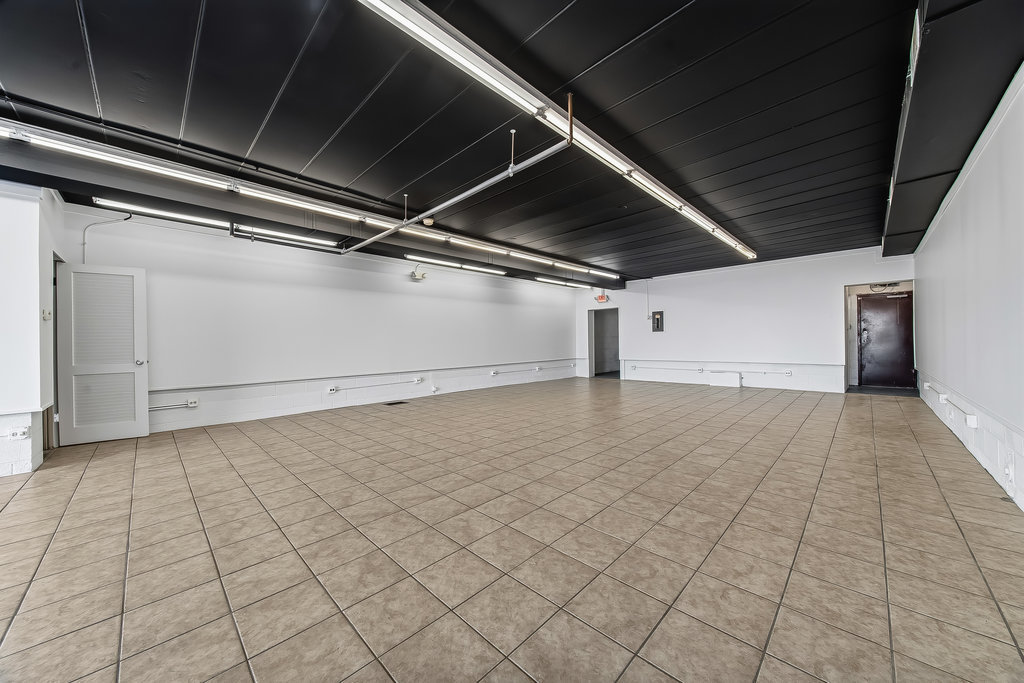 3837 W 95th Street, Evergreen Park, IL 60805