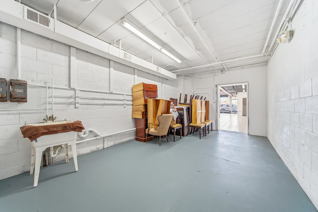 3837 W 95th Street, Evergreen Park, IL 60805