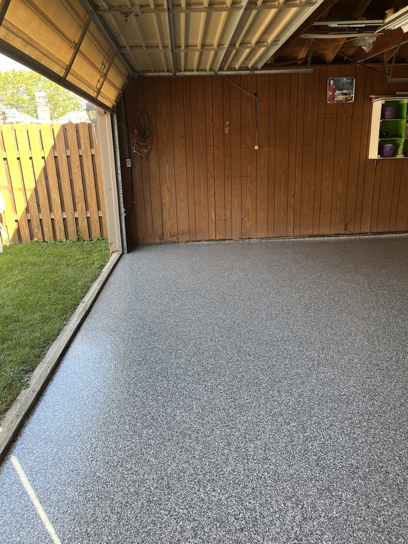 6513 N NEVA Avenue, Chicago, IL 60631