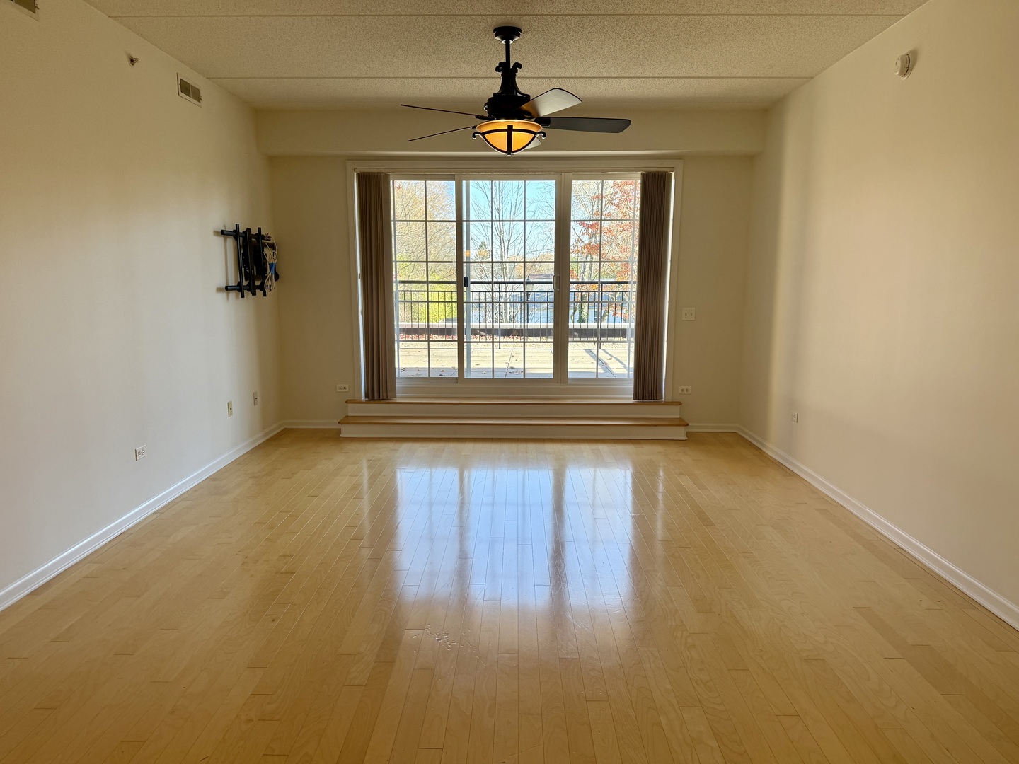 455 W Wood Street #212, Palatine, IL 60067