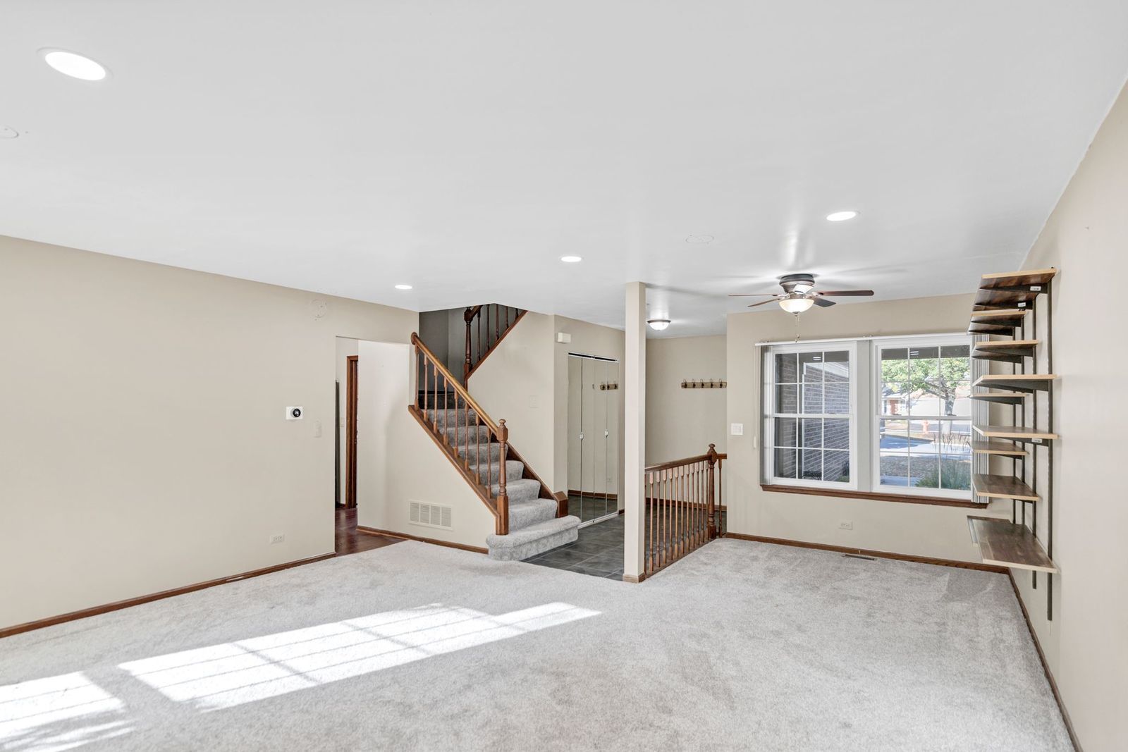 2116 Glasgow Court #2116, Hanover Park, IL 60133