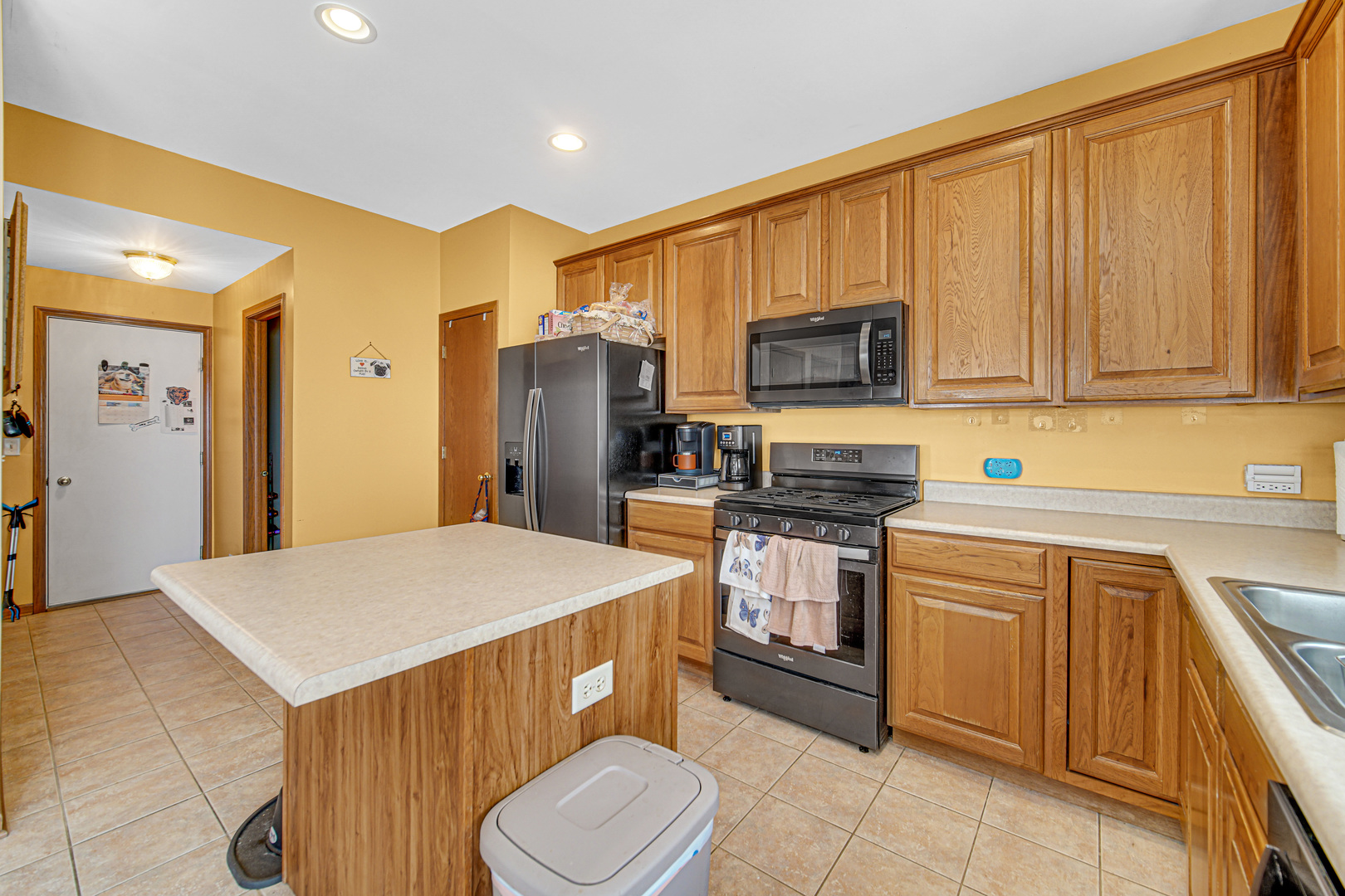 188 Breckenridge Court, Gilberts, IL 60136