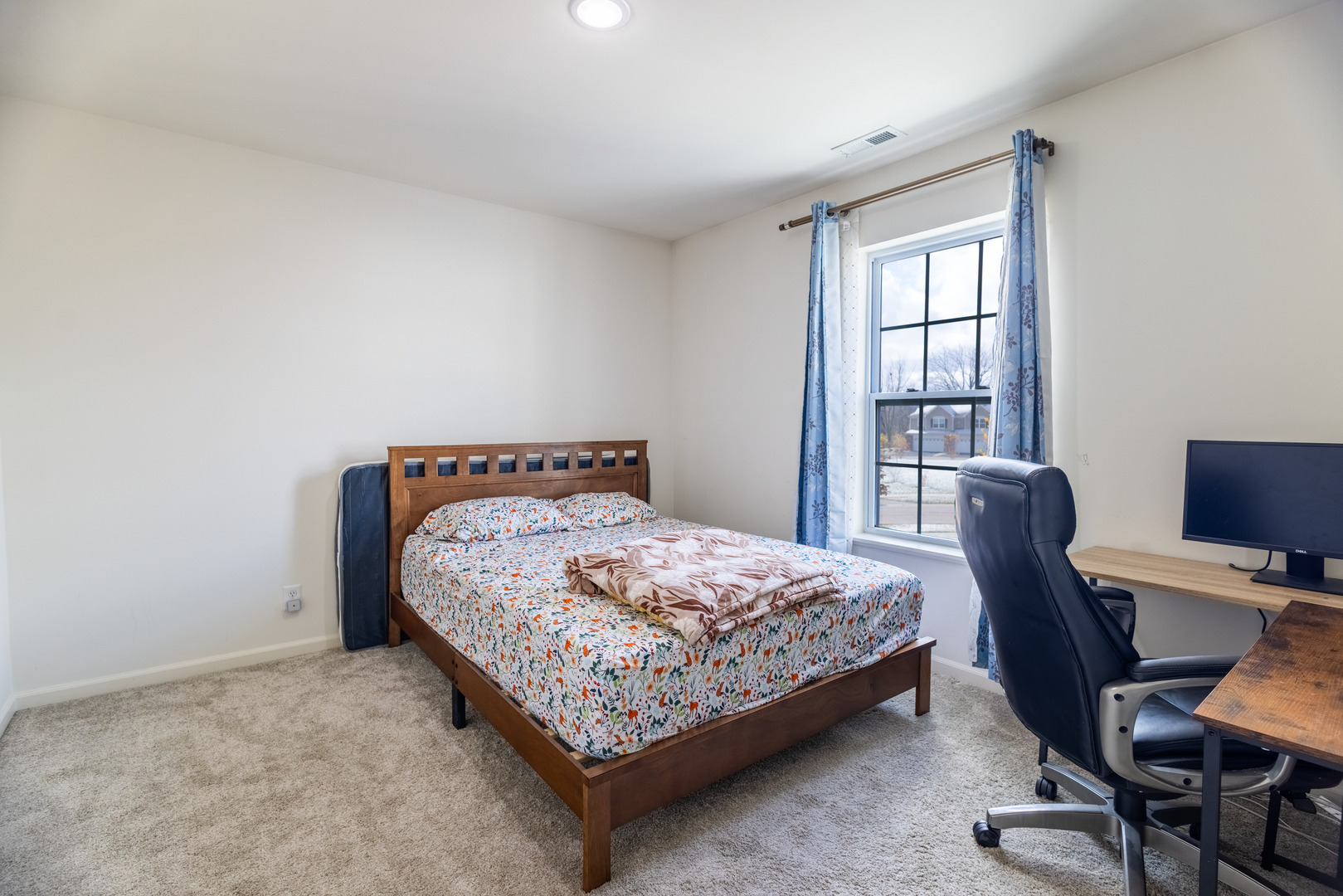 8512 Stillwater Road, Wonder Lake, IL 60097