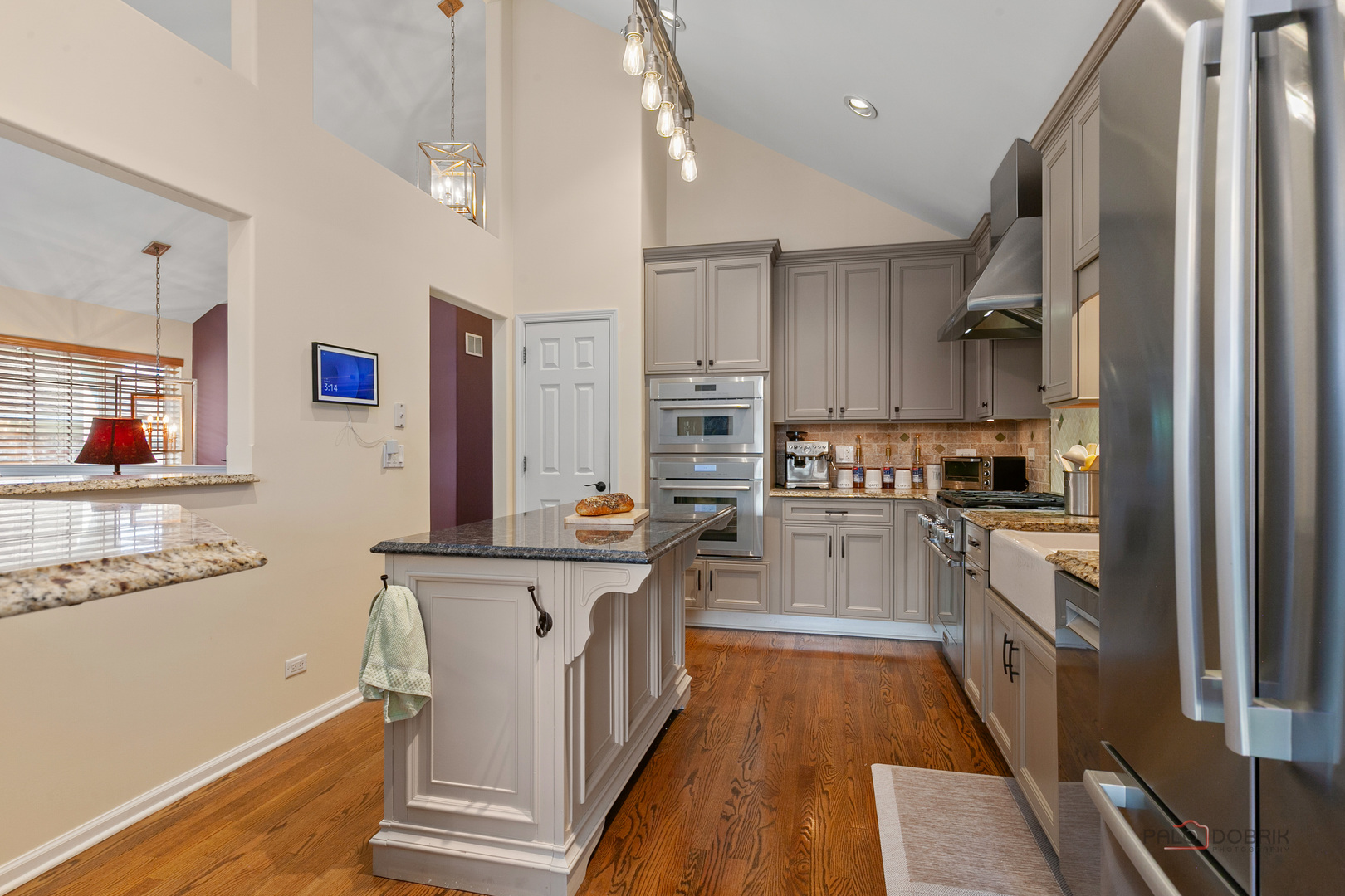 1316 Christine Court, Vernon Hills, IL 60061