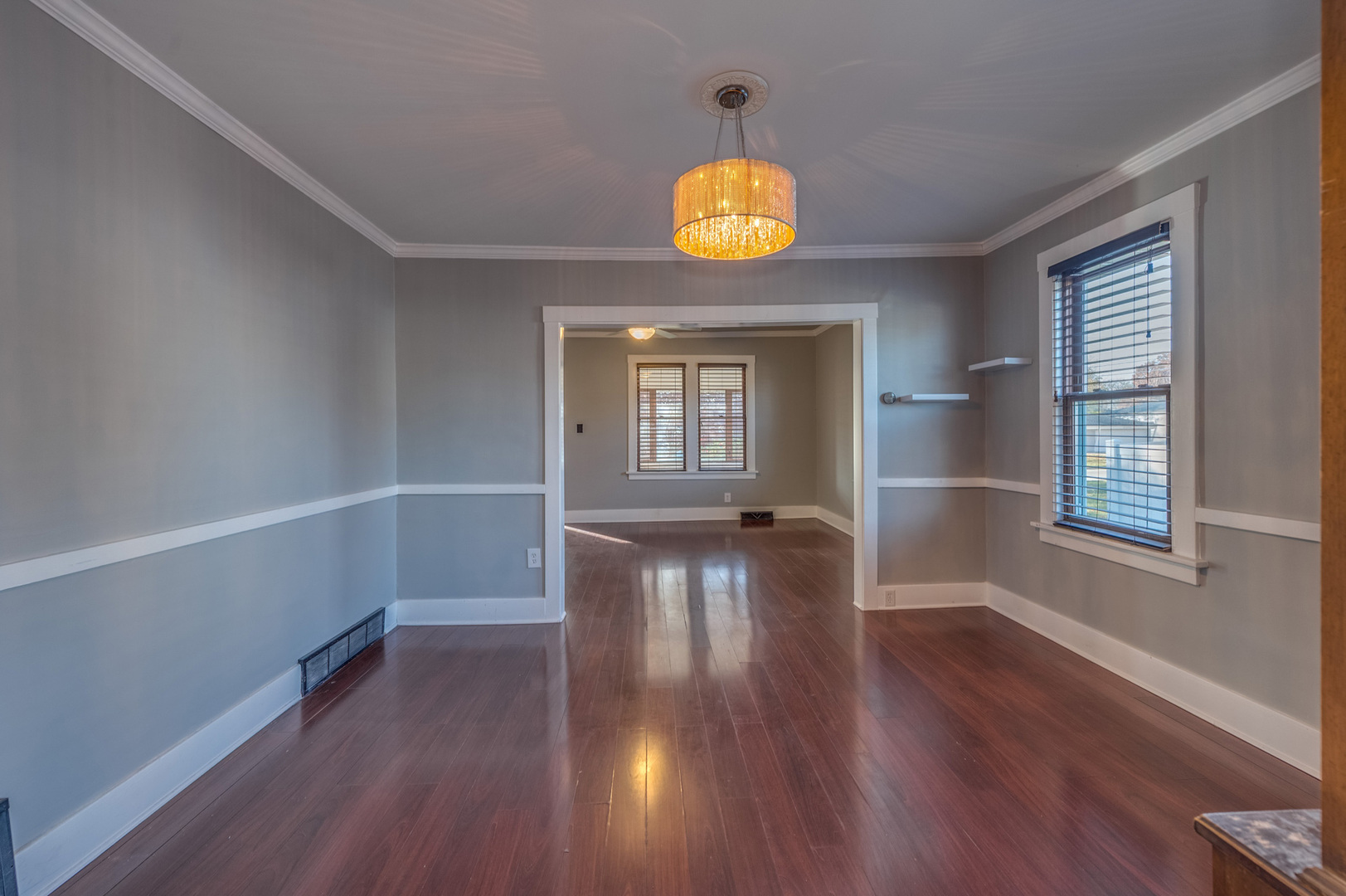 826 Kate Street, Elgin, IL 60123