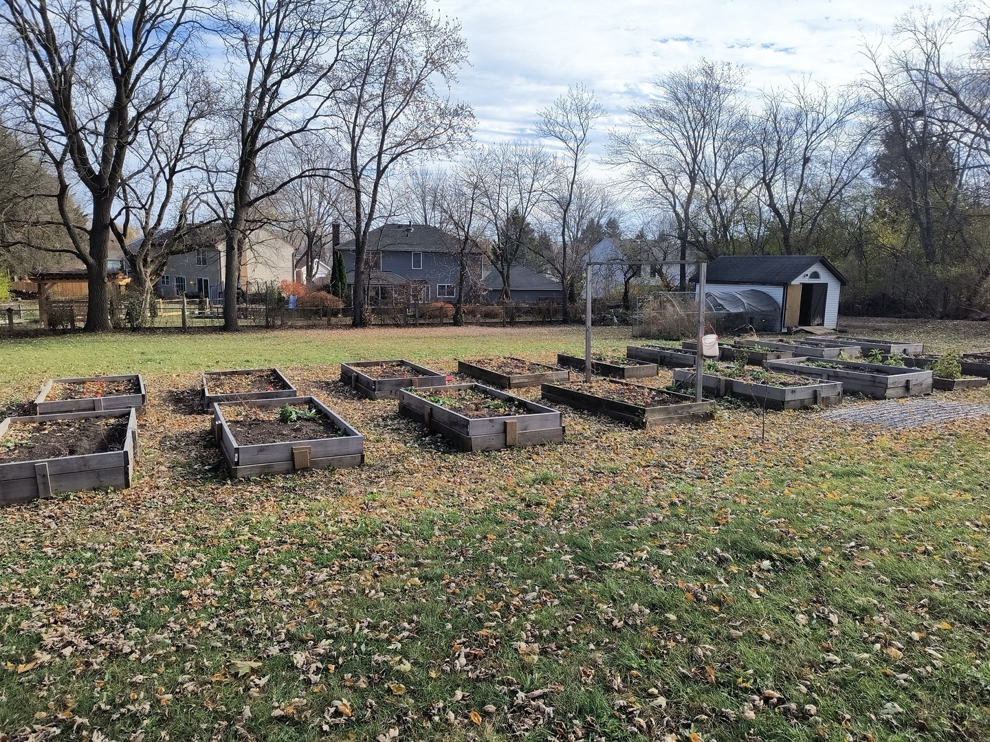 35861 N Fuller Road, Gurnee, IL 60031