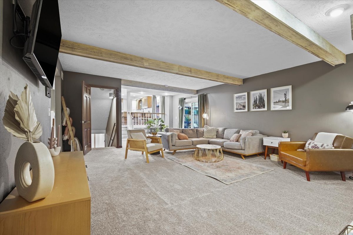 2603 Wellington Way, Bloomington, IL 61704