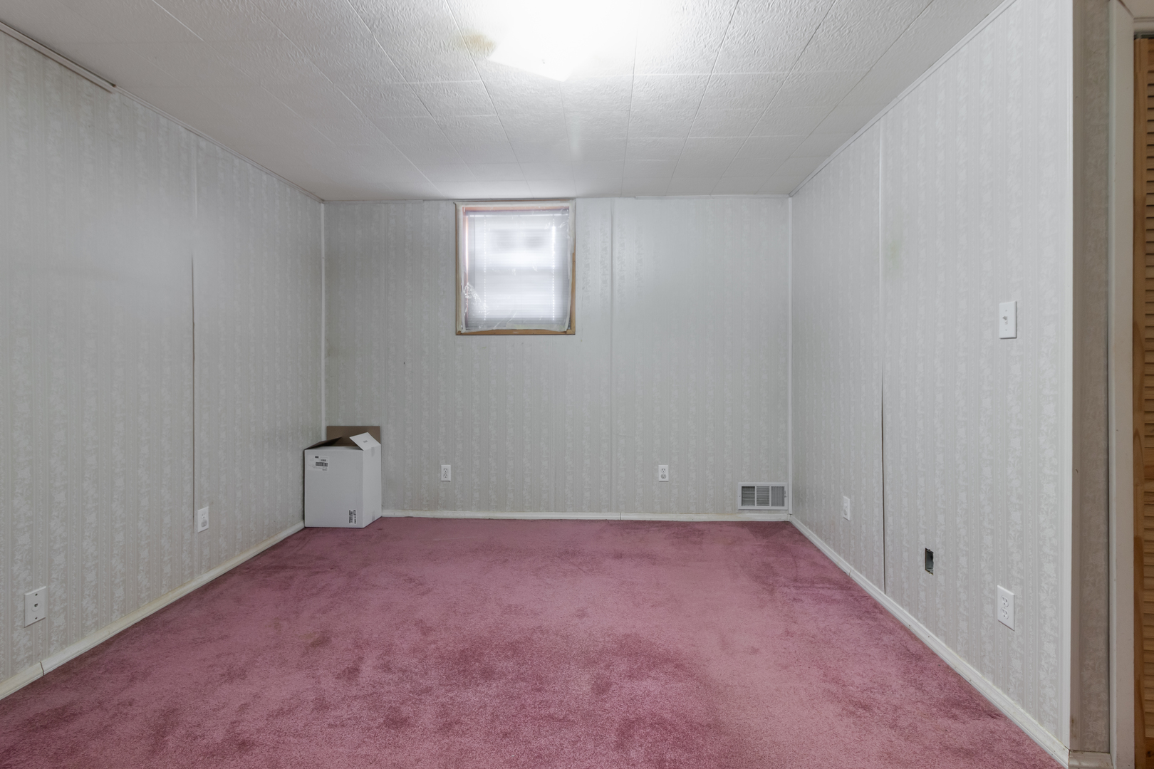 467 Arnold Avenue, Romeoville, IL 60441